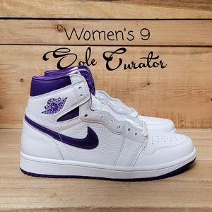 Women's Air Jordan 1 High OG size 9